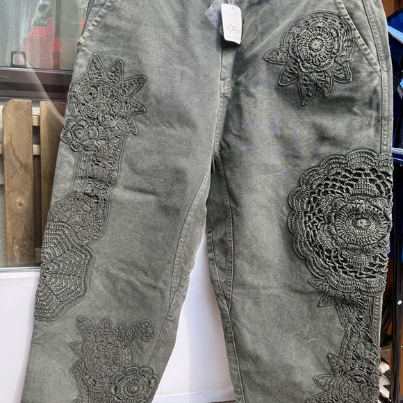 Fated Lands Harem Pants- Olive - Picture 2 of 9